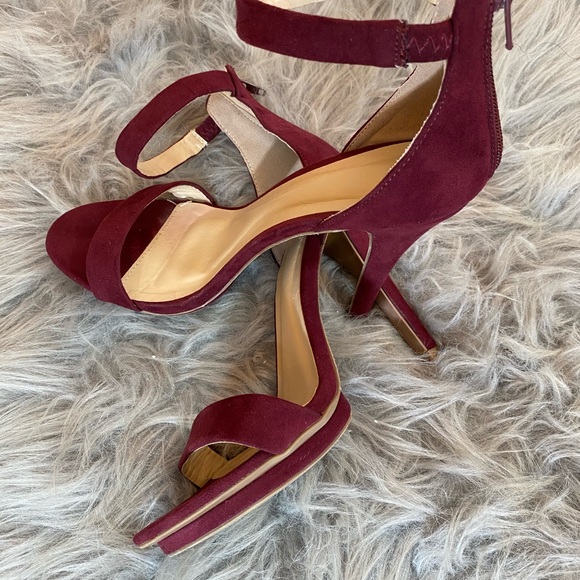 Burgundy Women’s size 8 - Picture 2 of 6